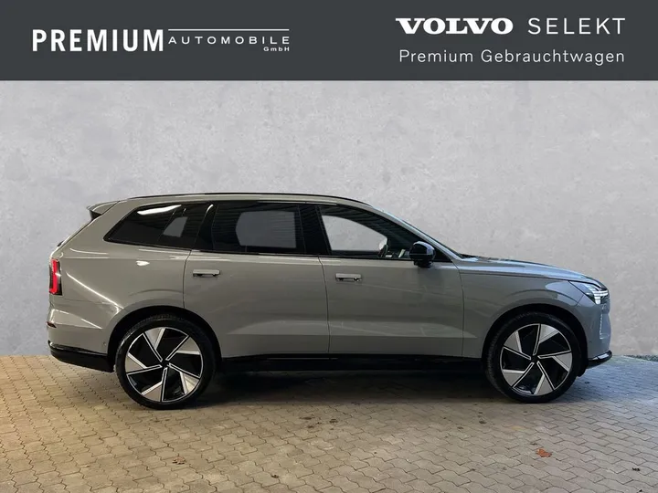 Volvo EX90