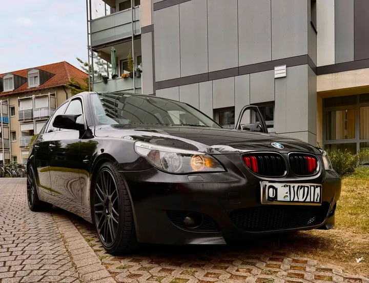 BMW 525