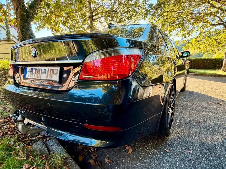 BMW 525
