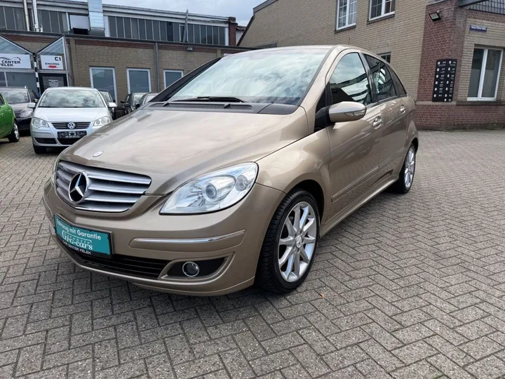 Mercedes-Benz B 170