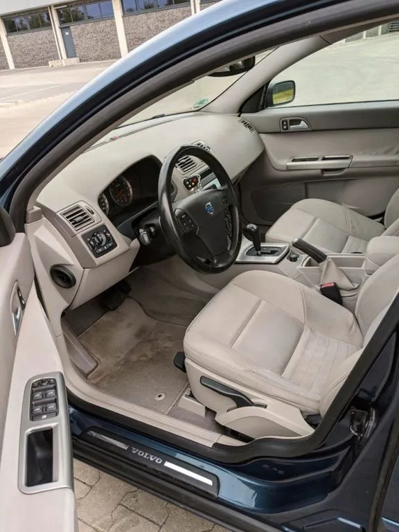 Volvo S40