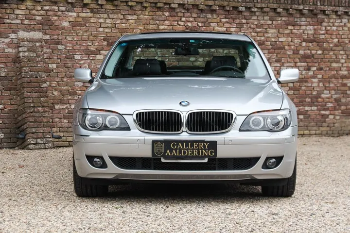 BMW 750