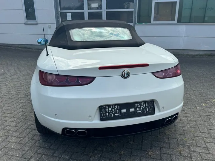 Alfa Romeo Spider