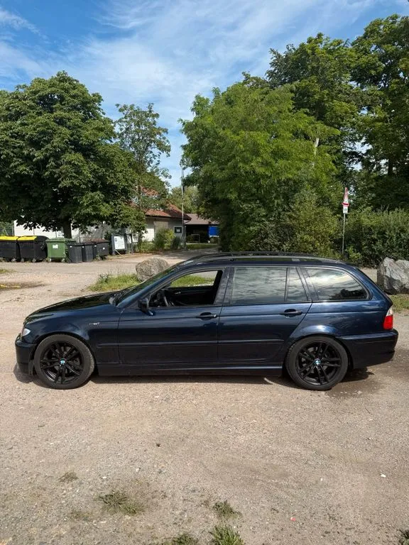 BMW 320