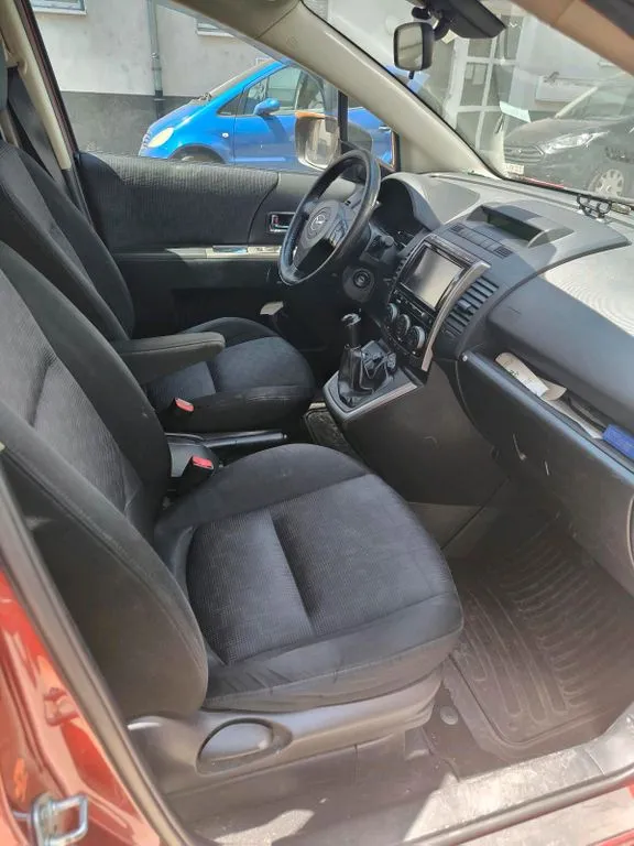 Mazda 5