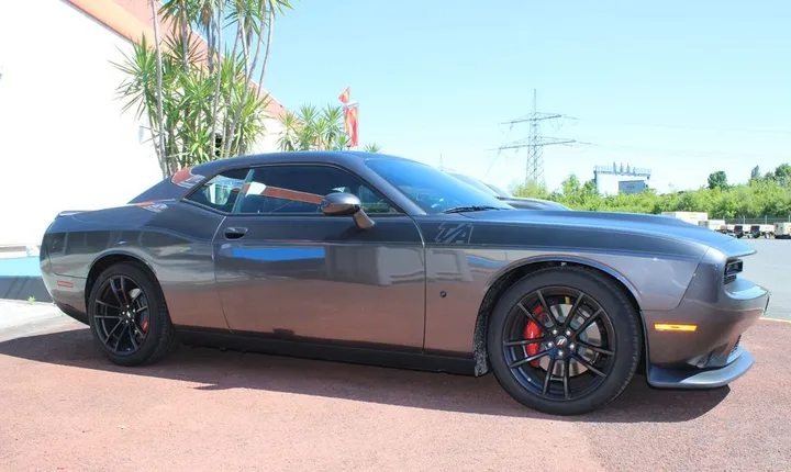 Dodge Challenger