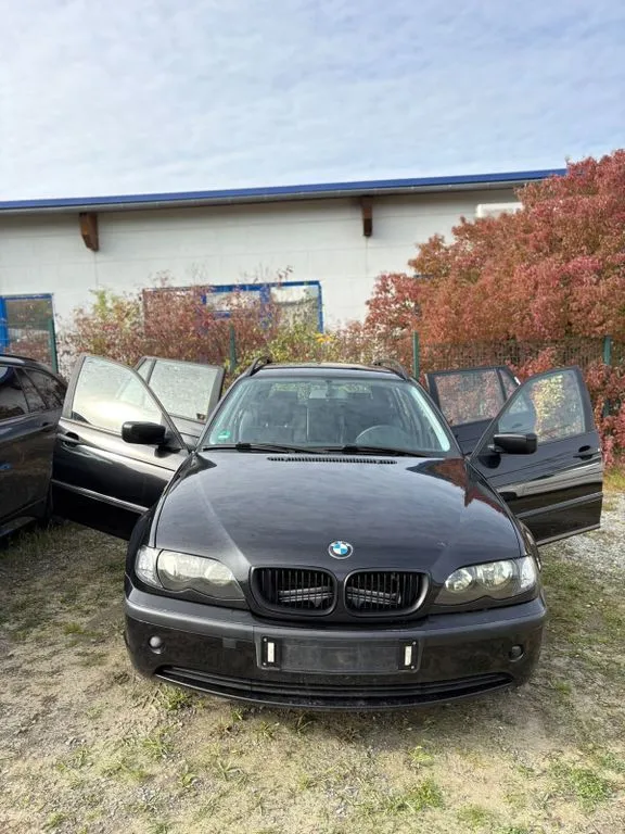 BMW 320