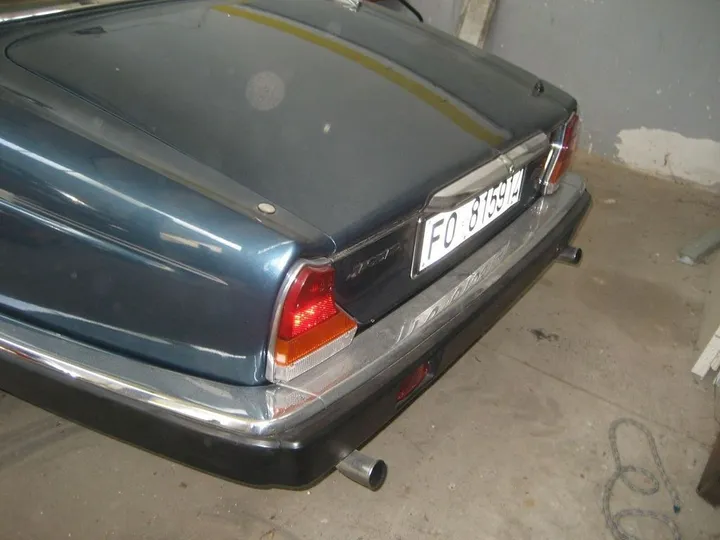 Jaguar XJ