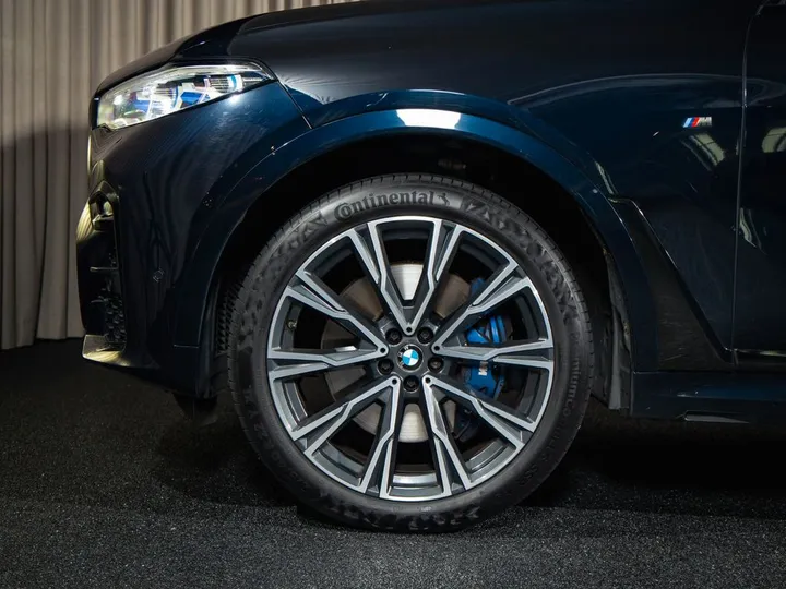 BMW X7 M50