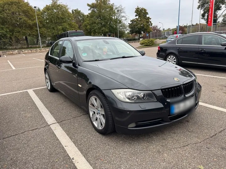 BMW 330