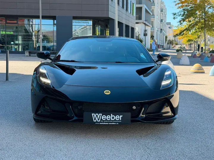 Lotus Emira