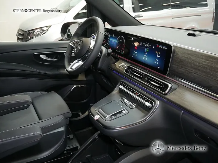 Mercedes-Benz V 250