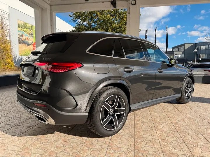 Mercedes-Benz GLC 220