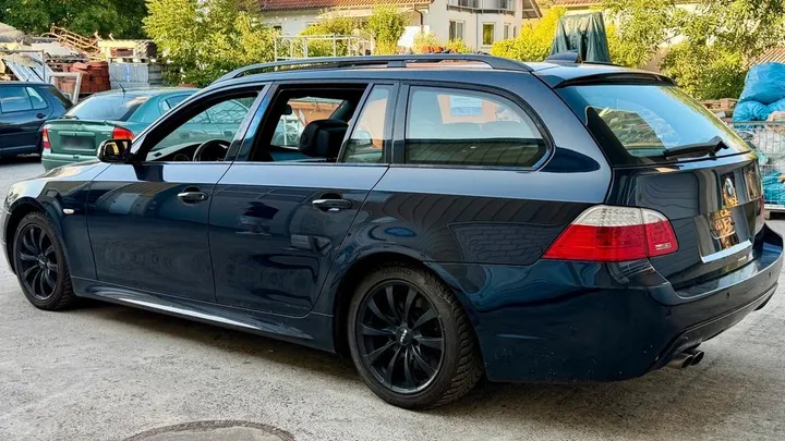 BMW 525