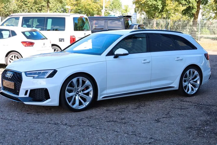 Audi RS4