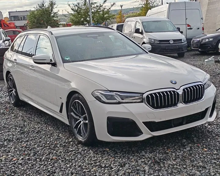 BMW 530