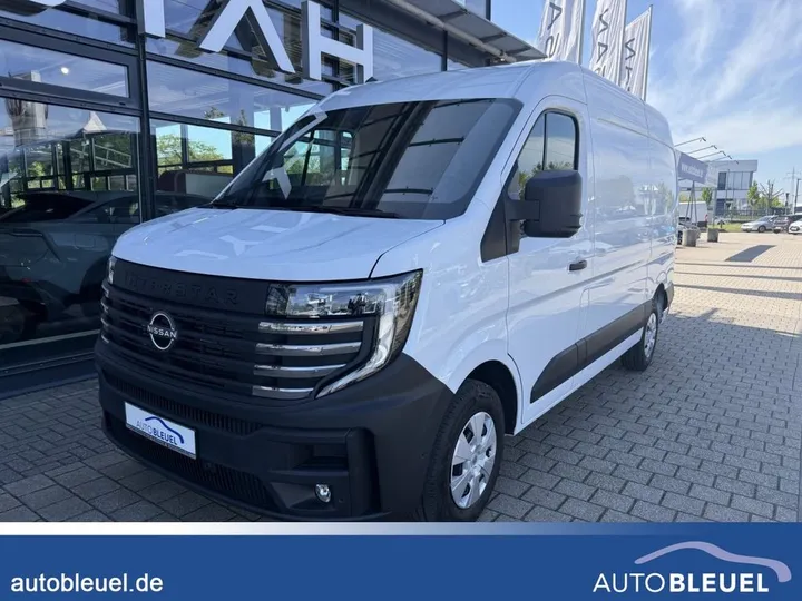 Nissan Interstar
