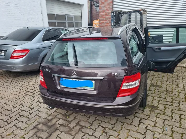 Mercedes-Benz C 220