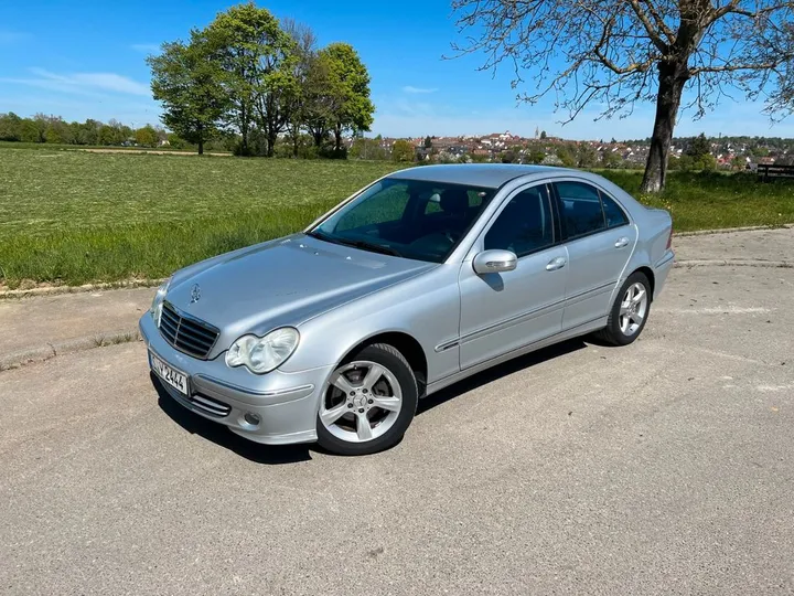 Mercedes-Benz C 200