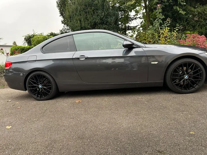 BMW 325