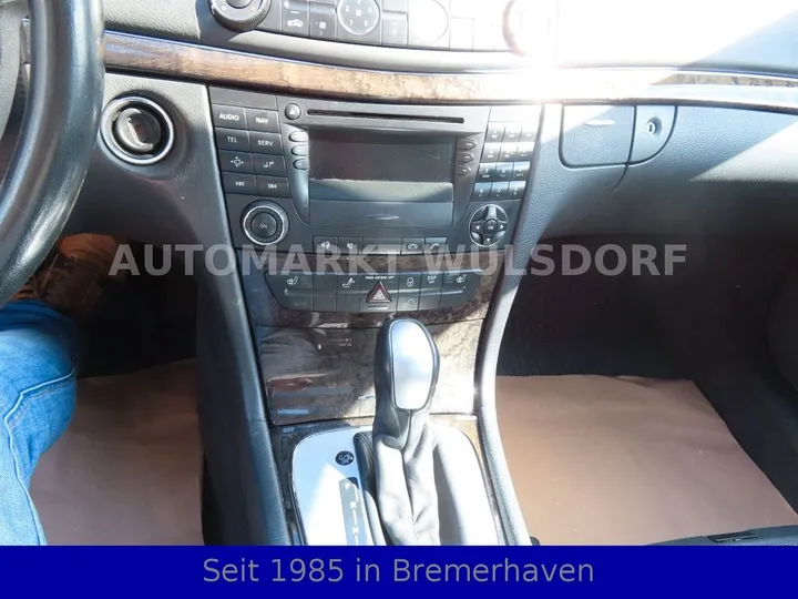 Mercedes-Benz E 240