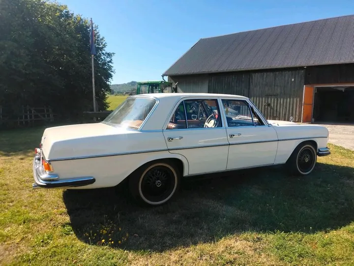 Mercedes-Benz 280