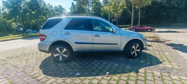 Mercedes-Benz ML 320