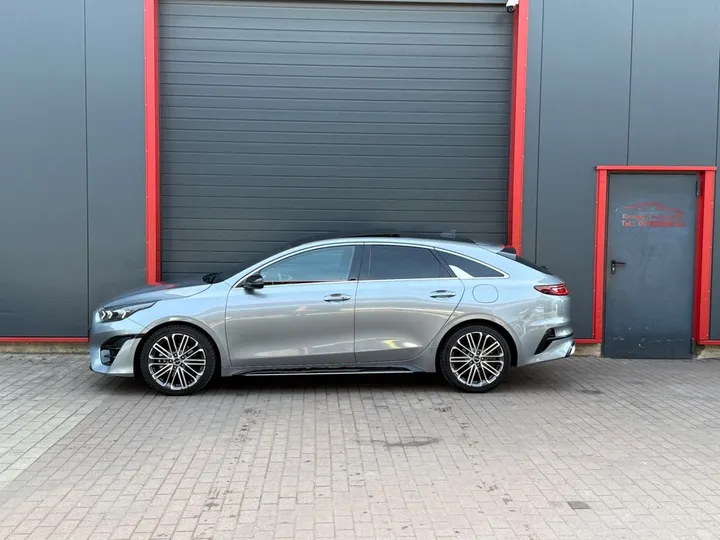 Kia pro cee'd / ProCeed