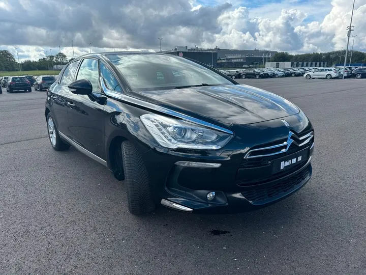 DS Automobiles DS5