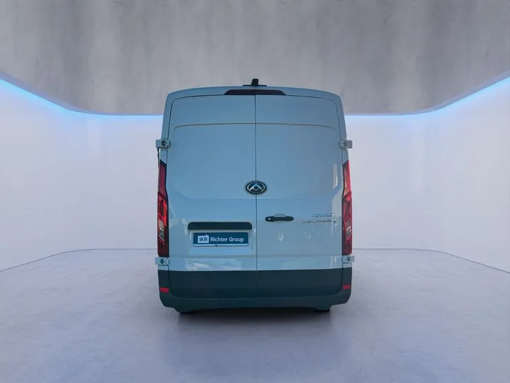 Maxus Deliver 9