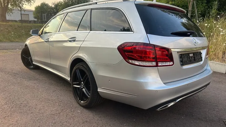 Mercedes-Benz E 250