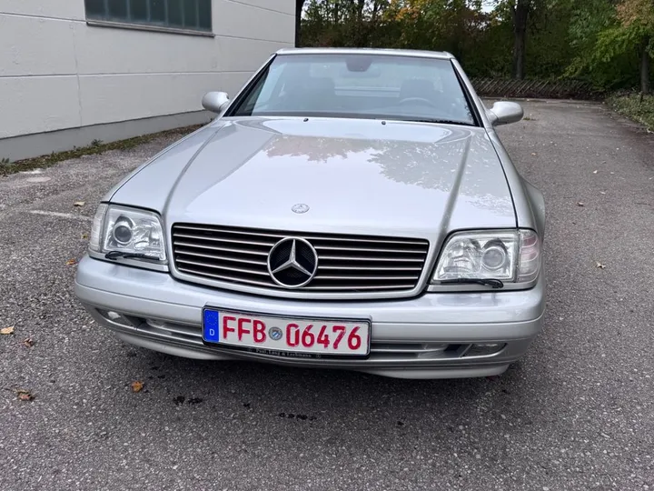 Mercedes-Benz SL 320