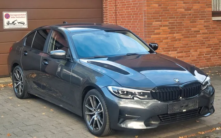 BMW 320