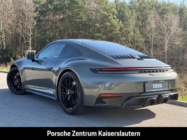 Porsche 992