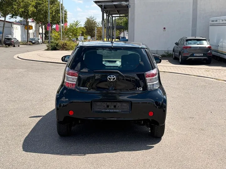 Toyota IQ