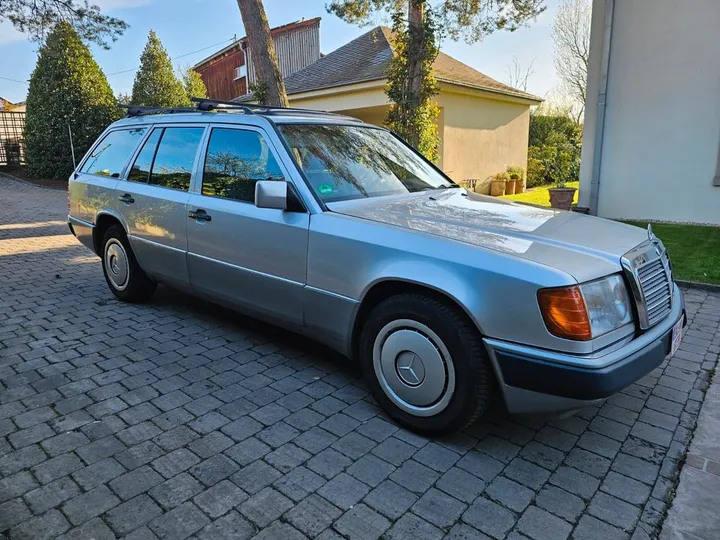 Mercedes-Benz E 250