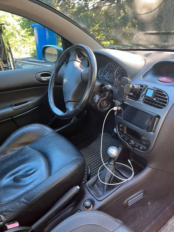 Peugeot 206