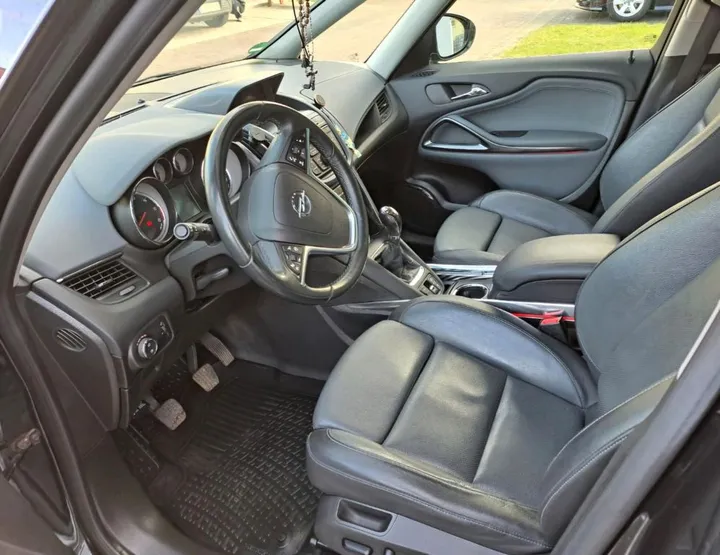 Opel Zafira Tourer