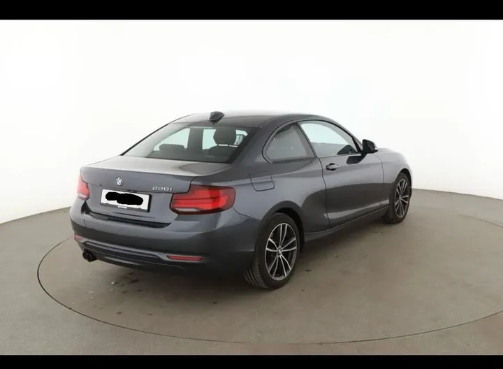 BMW 220