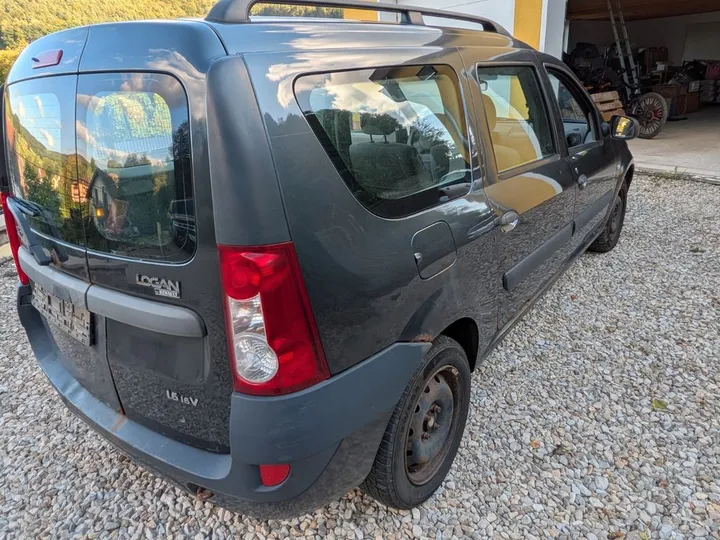 Dacia Logan