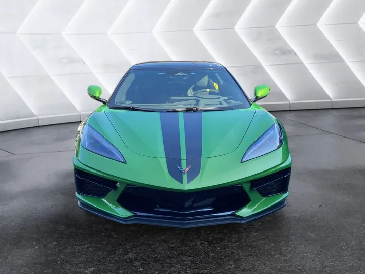 Corvette C8