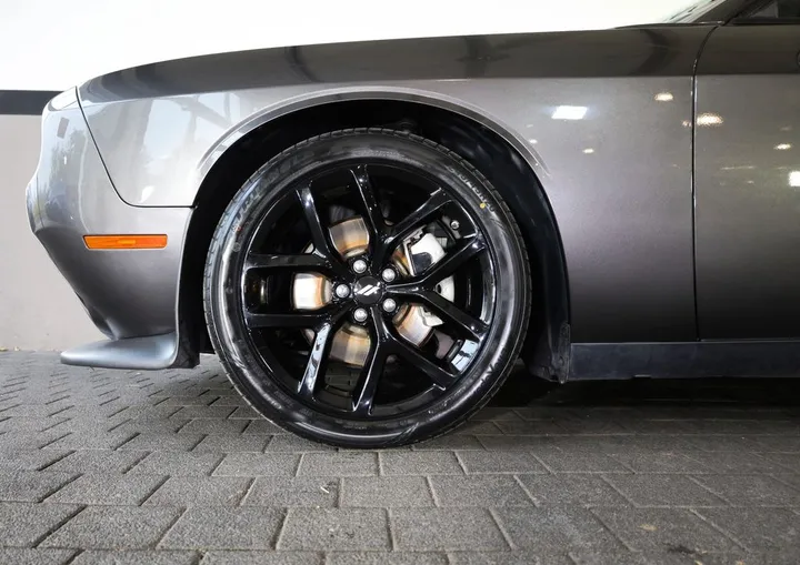 Dodge Challenger