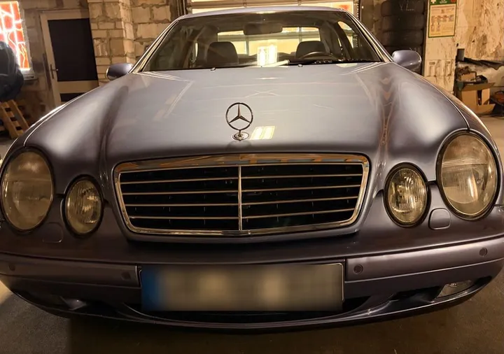 Mercedes-Benz CLK 320