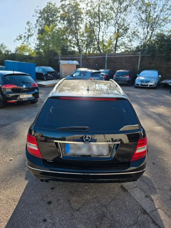 Mercedes-Benz C 180
