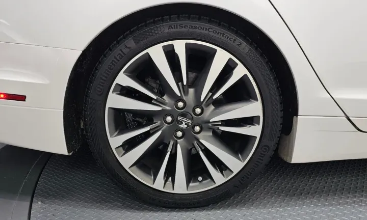 Lincoln MKZ