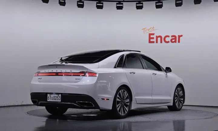 Lincoln MKZ
