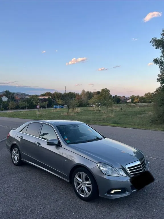 Mercedes-Benz E 300