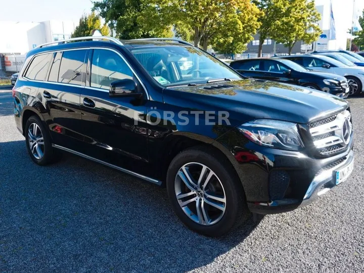 Mercedes-Benz GLS 400