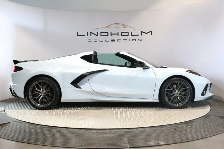 Corvette C8