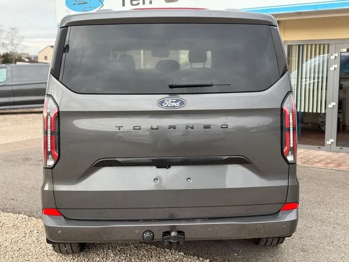 Ford Tourneo Custom
